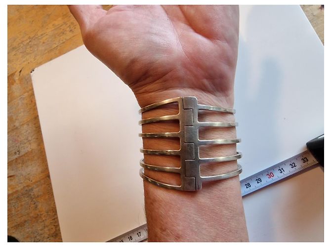 Bracciale rigido con cerniera Gucci in argento - vista 7