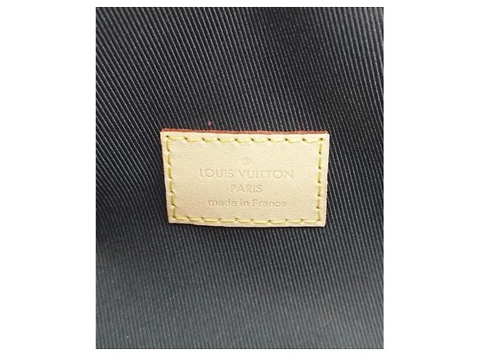 Louis Vuitton bumbag League of Legends Brown - view 3