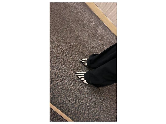 Jimmy Choo Absätze mit Zebra-Print Schwarz - Ansicht 13