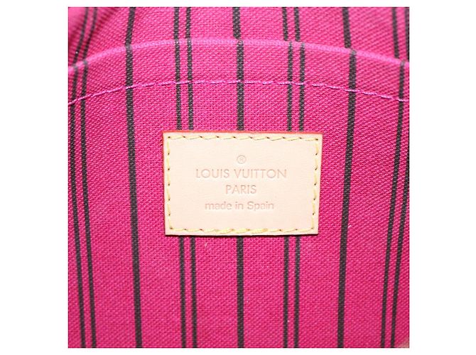LOUIS VUITTON Monogram Neverfull MM Pouch Accessory Pouch LV Auth 89913 - view 17