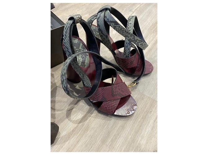 Marmont Sandali in pelle di serpente Gucci Rosso - vista 10