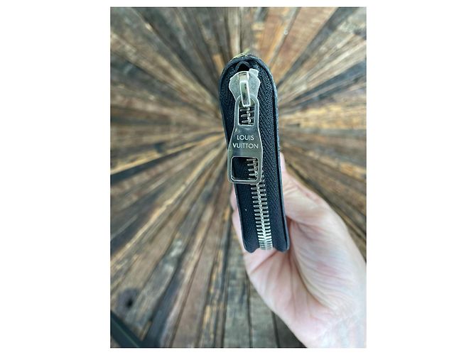 Cartera Zippy Horizontal Louis Vuitton Damier Graphite Monograma - vista 5