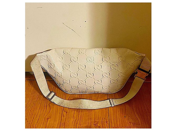 Authentic Gucci Pre-Fall '23 Weiß Jumbo GG Leder Gürteltasche - Ansicht 4