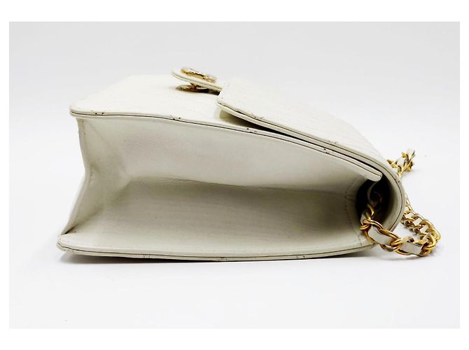 Timeless Chanel Classico Senza Tempo con Patta Singola Trapuntata Bianco - vista 10