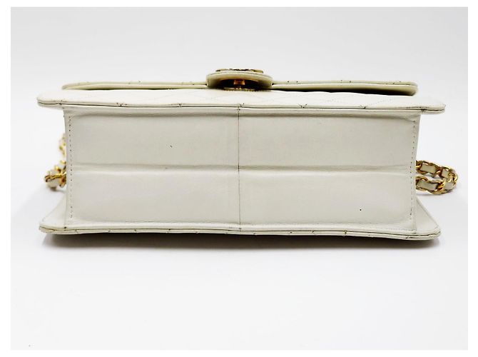 Timeless Chanel Classico Senza Tempo con Patta Singola Trapuntata Bianco - vista 11