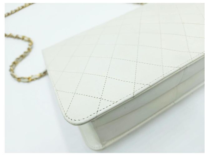 Timeless Chanel Classico Senza Tempo con Patta Singola Trapuntata Bianco - vista 15