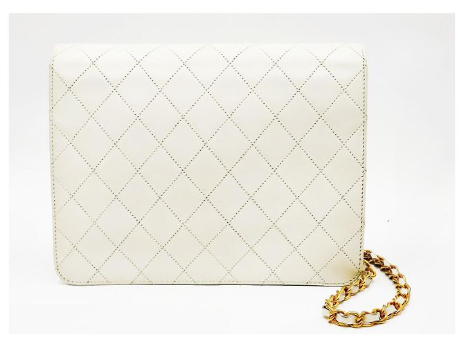 Timeless Chanel Classico Senza Tempo con Patta Singola Trapuntata Bianco - vista 2