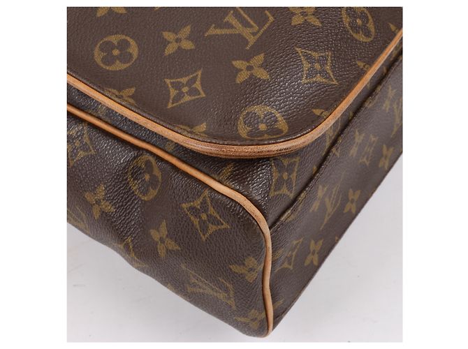Borsa a tracolla Abbesses in tela Monogram Louis Vuitton M45257 Marrone - vista 11