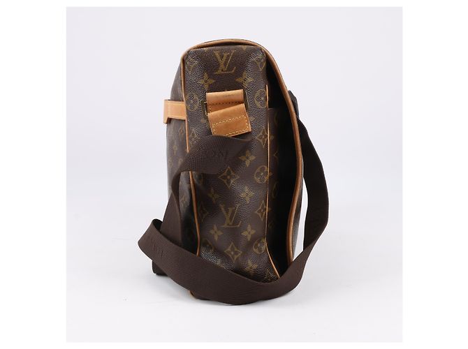 Borsa a tracolla Abbesses in tela Monogram Louis Vuitton M45257 Marrone - vista 3