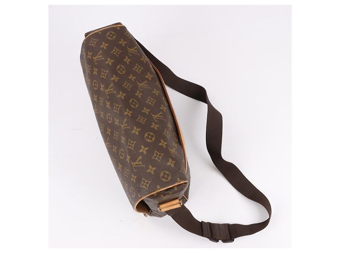Borsa a tracolla Abbesses in tela Monogram Louis Vuitton M45257 Marrone - vista 6