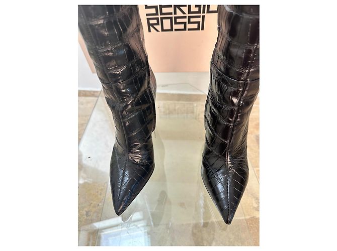 Botas Sergio Rossi de cuero grabado efecto cocodrilo negro - vista 3