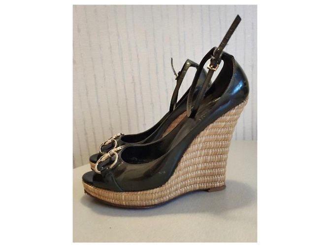 Marmont Décolleté con zeppa in suede nero Gucci - vista 2