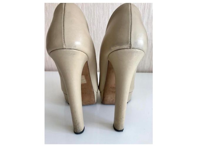 Marmont Gucci Lederpumps Beige - Ansicht 6