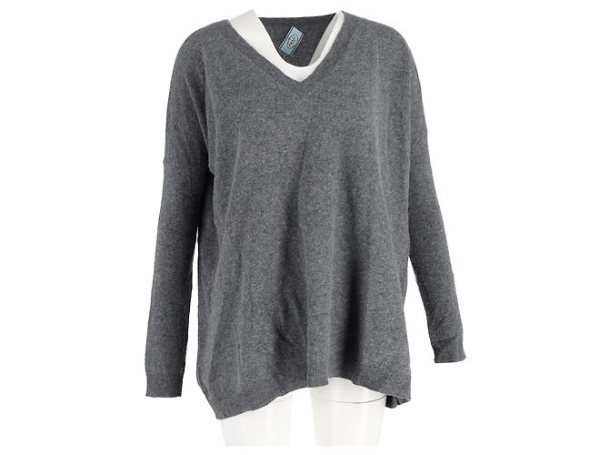 Suéter oversized de cuello en V de lana gris de Prada - vista 4