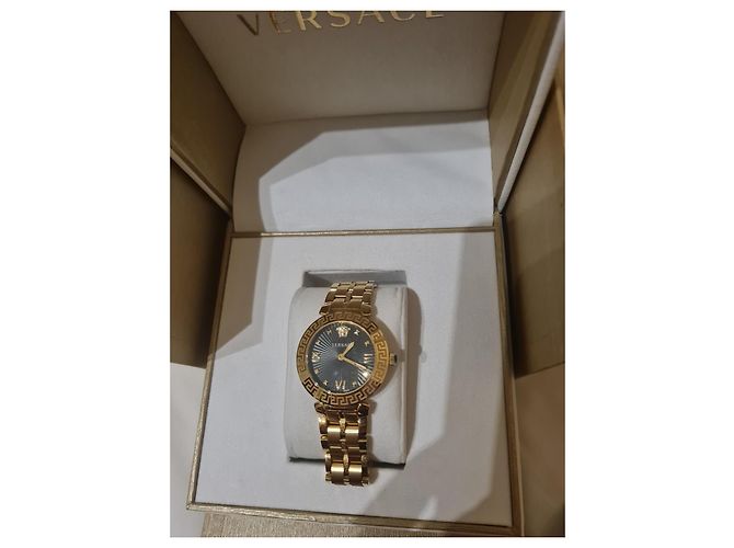 Reloj Versace de acero dorado - vista 3