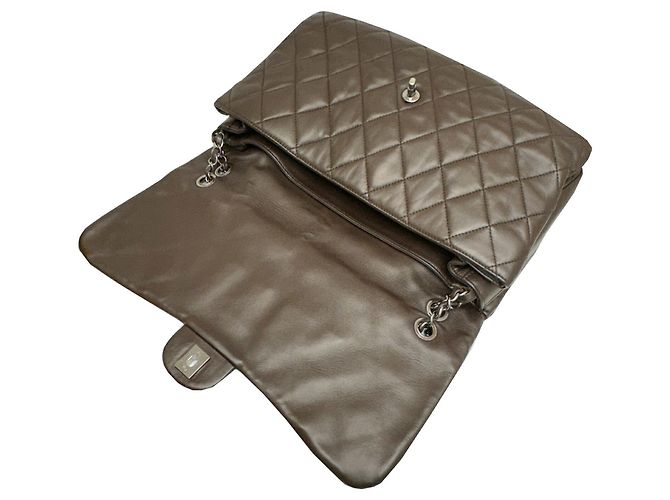 Borsa a spalla Chanel Coco Mark Matelassé con catena Marrone - vista 11