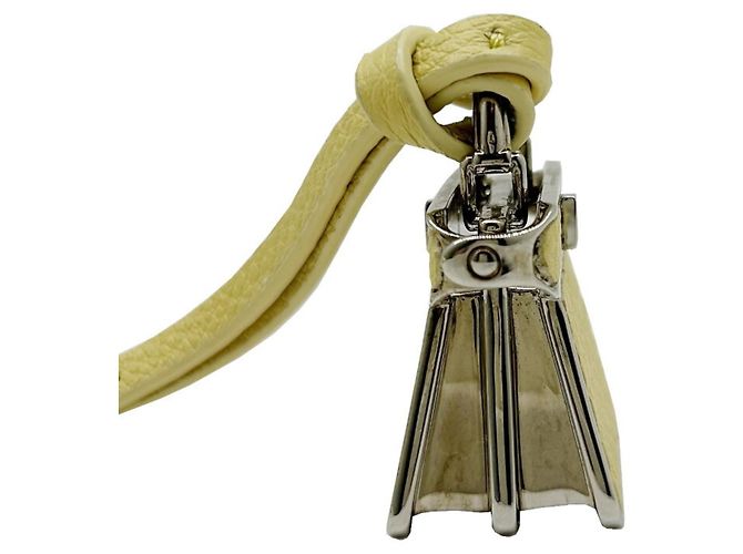 Fendi Strap Pico Peekaboo Charm in pelle gialla Giallo - vista 4