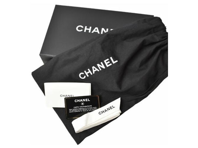 Borsa a spalla in pelle nera Chanel Nero - vista 16