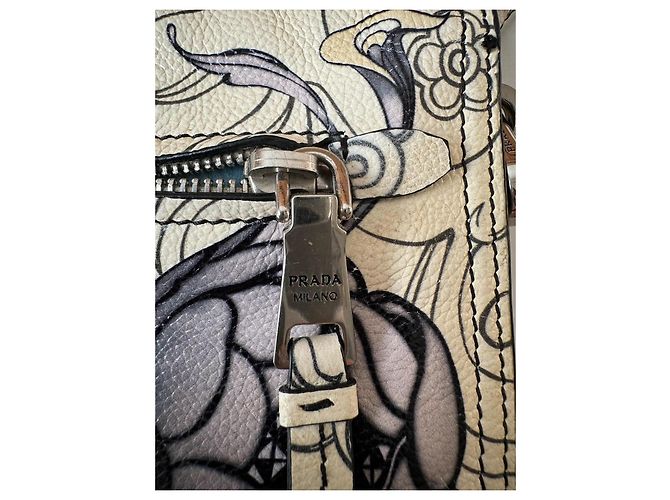 Borsa a flap in pelle stampata Etiquette Edizione Limitata Prada x James Jean Beige - vista 7
