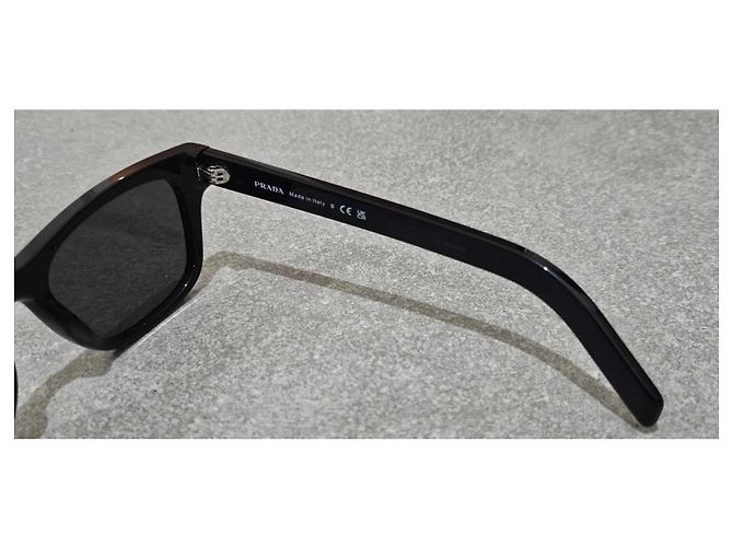 Occhiali Prada PR A17S in acetato nero - vista 3