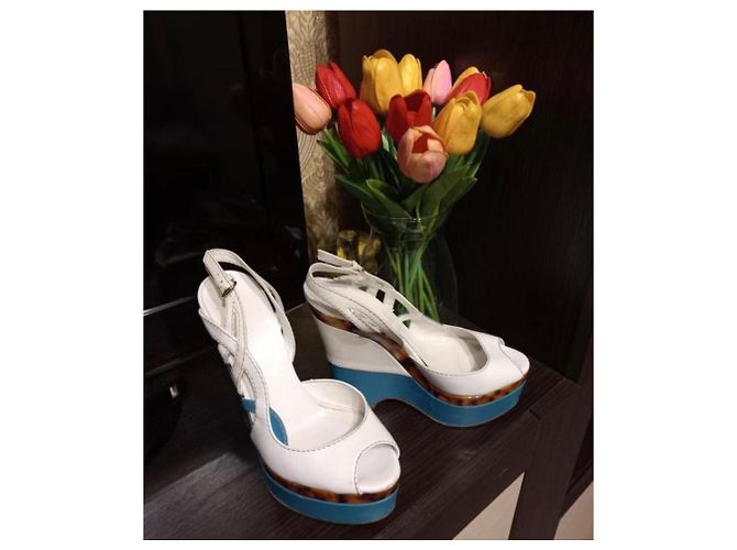 Marmont Sandali con piattaforma in pelle Gucci Bianco - vista 3