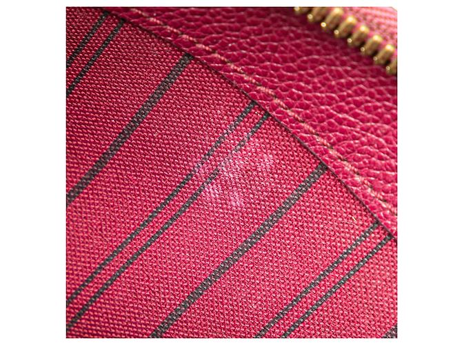 Clutch Petillante in Monogram Empreinte Rosso Louis Vuitton - vista 8