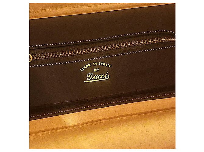 Authentische Vintage Gucci seltene Monogramm GG Umhängetasche mit Boxverschluss. - Ansicht 12