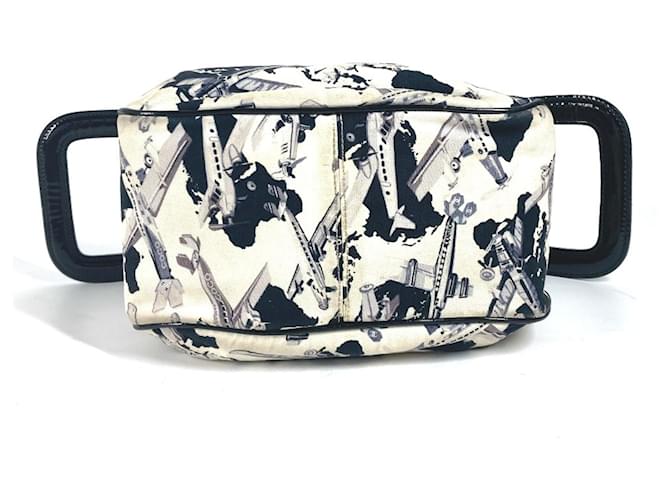 Borsa a mano da aereo Chanel Nero Bianco - vista 6