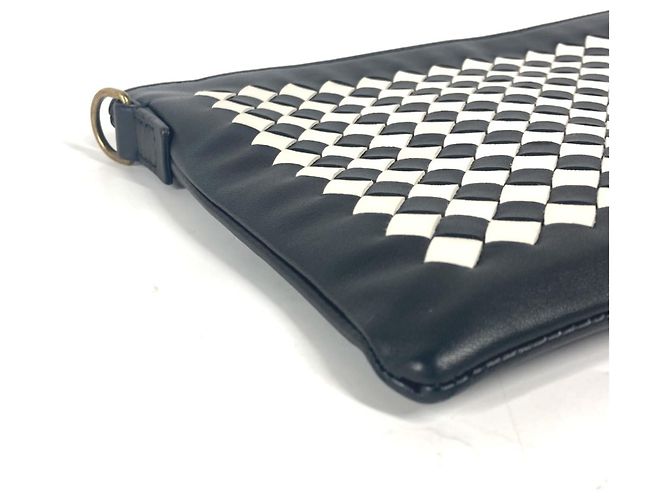 Borsa Pochette Intrecciato di Bottega Veneta Nero Bianco - vista 5