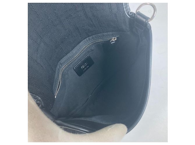 Borsa a secchiello Mamma in rete Fendi 7V72 Nero - vista 11