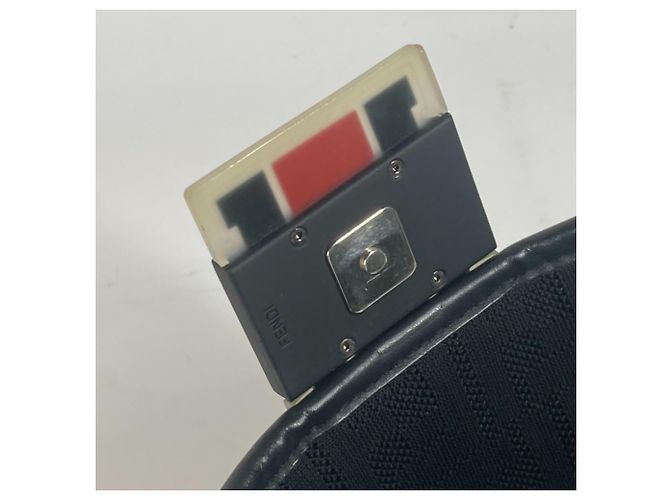 Borsa a secchiello Mamma in rete Fendi 7V72 Nero - vista 14