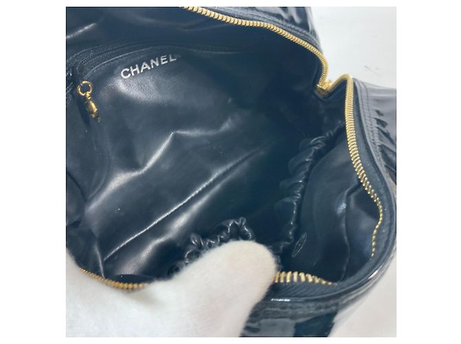Pochette nera Chanel con il marchio CC di Coco Nero - vista 11