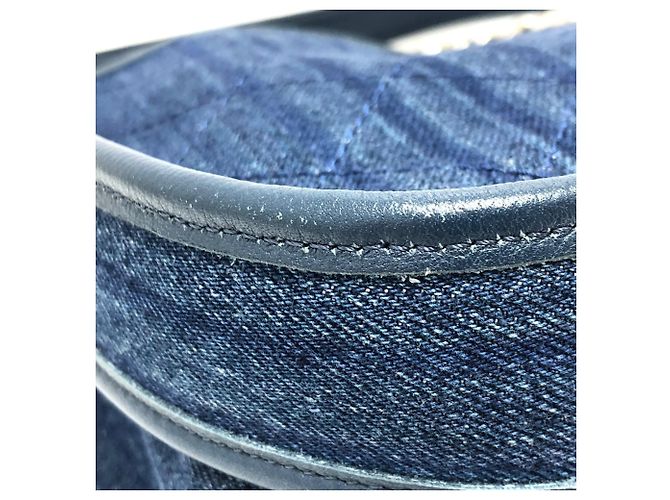 Borsa a spalla Chanel A57641 Matelassé Coco Mark in denim Blu - vista 7