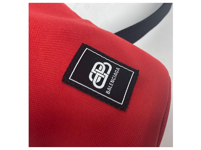 Pochette portabottiglie Weekend Balenciaga 618193 Nero Rosso - vista 7