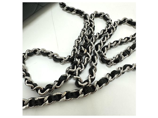 Borsa a spalla Chanel Matelassé Coco Mark Classic Chain Wallet Nero - vista 6