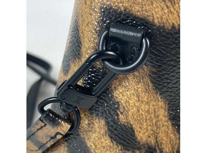 Louis Vuitton Monogram Reverse Leopard Kameratasche Braun Schwarz - Ansicht 9