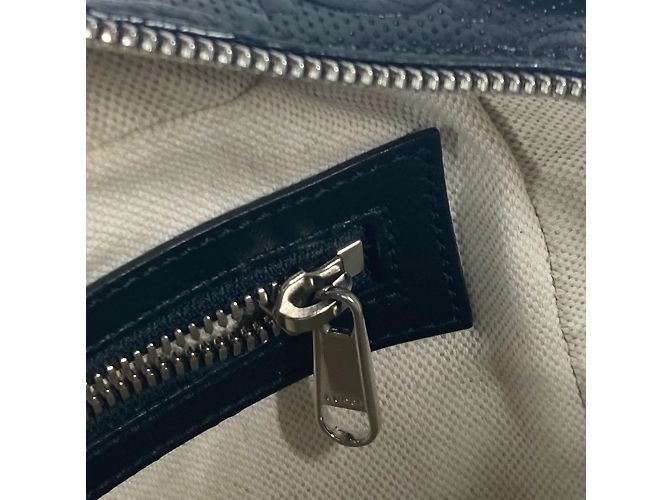 Borsa a spalla in pelle goffrata GG di Gucci Nero - vista 14