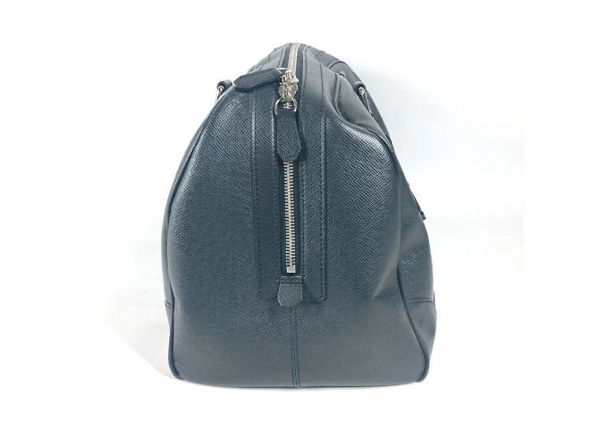 Borsa da viaggio Louis Vuitton Taiga Stanislav Nero Grigio - vista 2