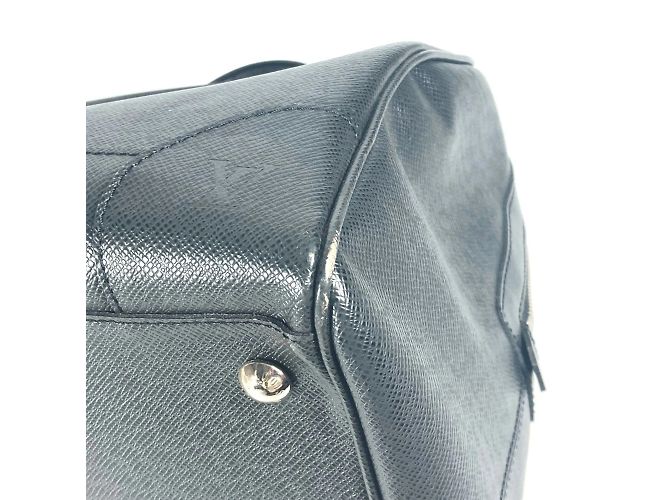 Borsa da viaggio Louis Vuitton Taiga Stanislav Nero Grigio - vista 5