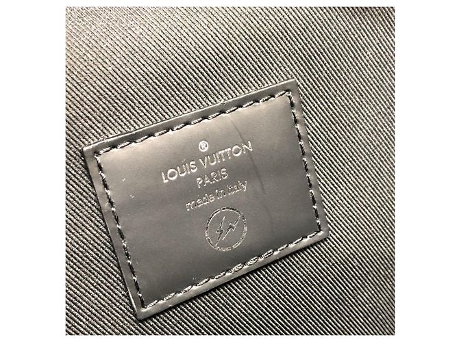 Zaino Eclipse Louis Vuitton di Hiroshi Fujiwara Nero - vista 17