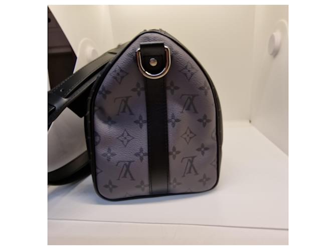 Abbesses Louis Vuitton Keepall 35 Grigio antracite - vista 2
