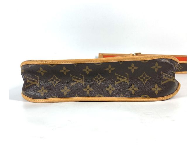 Borsa a Spalla Musette Perforata Monogram Louis Vuitton Marrone Arancione - vista 8