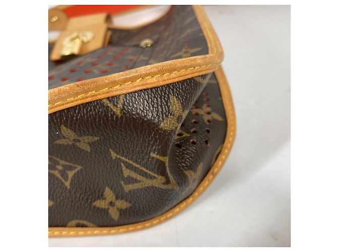 Borsa a Spalla Musette Perforata Monogram Louis Vuitton Marrone Arancione - vista 9