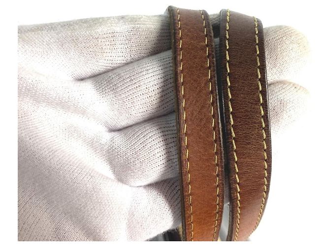 Borsa a spalla Bellevue GM in Monogram Vernis Louis Vuitton Bordò Porpora - vista 5
