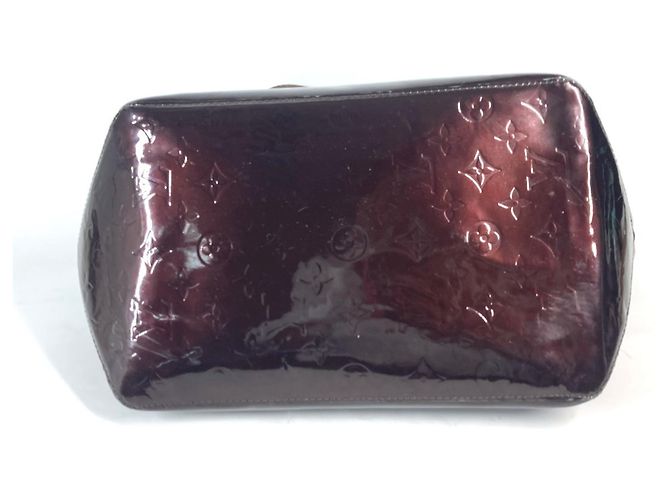 Borsa a spalla Bellevue GM in Monogram Vernis Louis Vuitton Bordò Porpora - vista 8