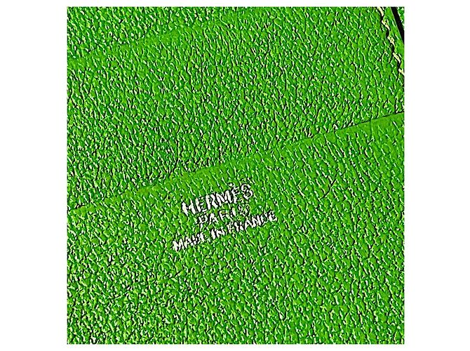 Authentic Hermès Apple Green Swift Leather Globe Trotter Agenda - view 6