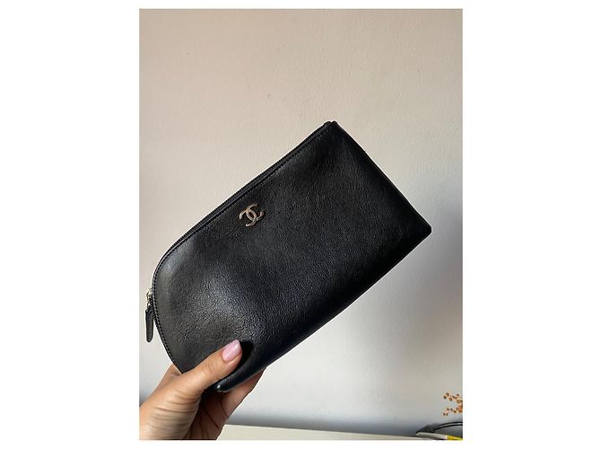 Pochette Chanel in pelle nera asimmetrica Nero - vista 8