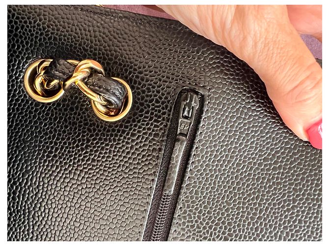 2.55 Portacarte Chanel Jumbo in pelle caviar nero e blu - vista 11