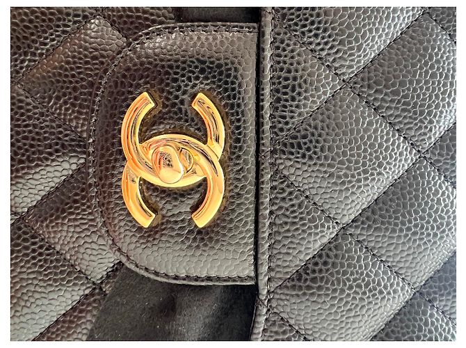 2.55 Portacarte Chanel Jumbo in pelle caviar nero e blu - vista 13