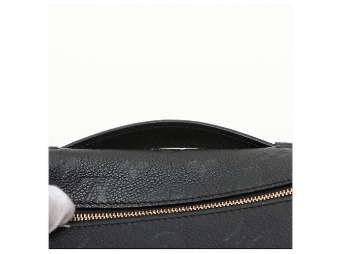Pochette Metis im Monogramm Empreinte von Louis Vuitton Schwarz - Ansicht 5